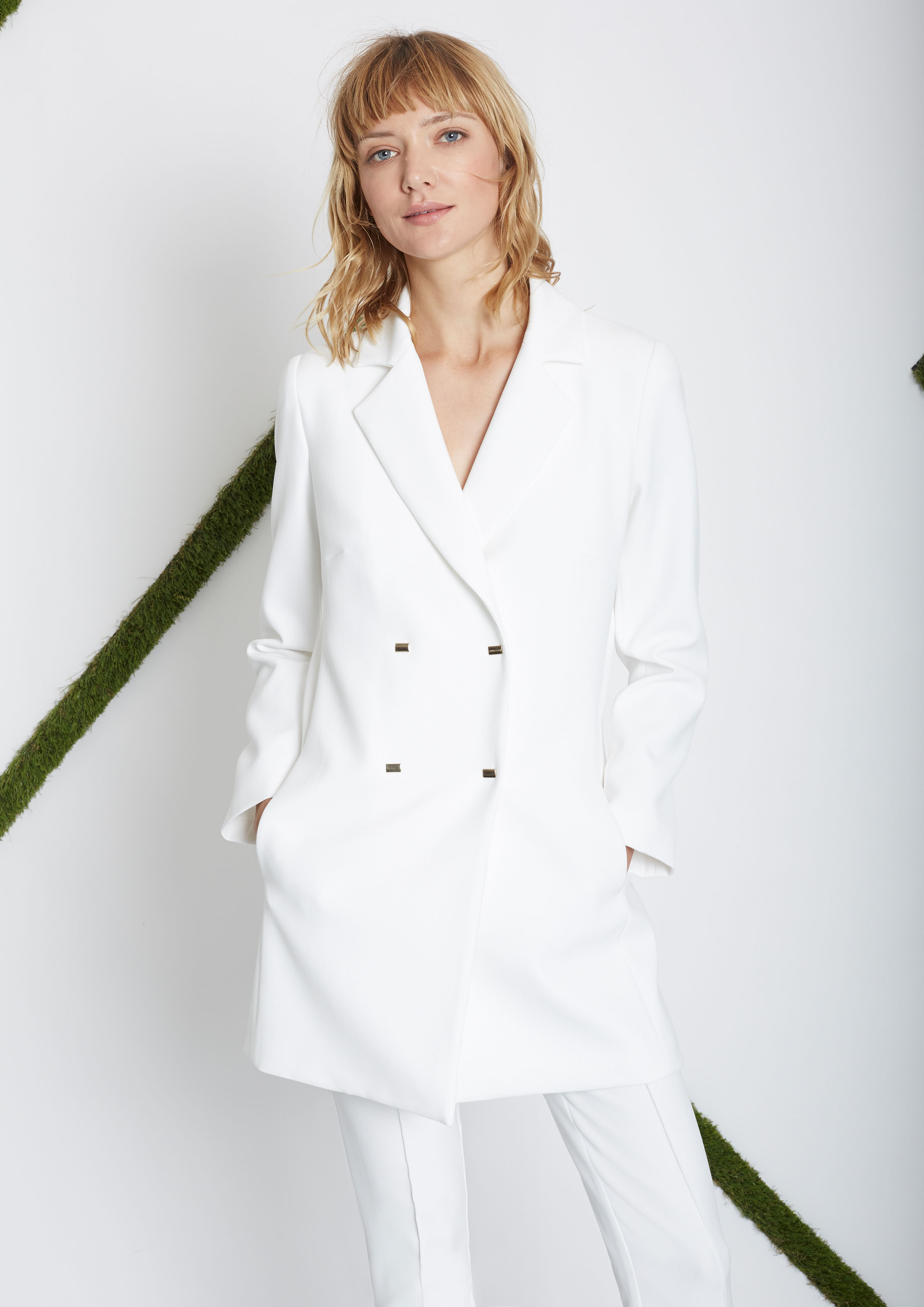 blazer full white