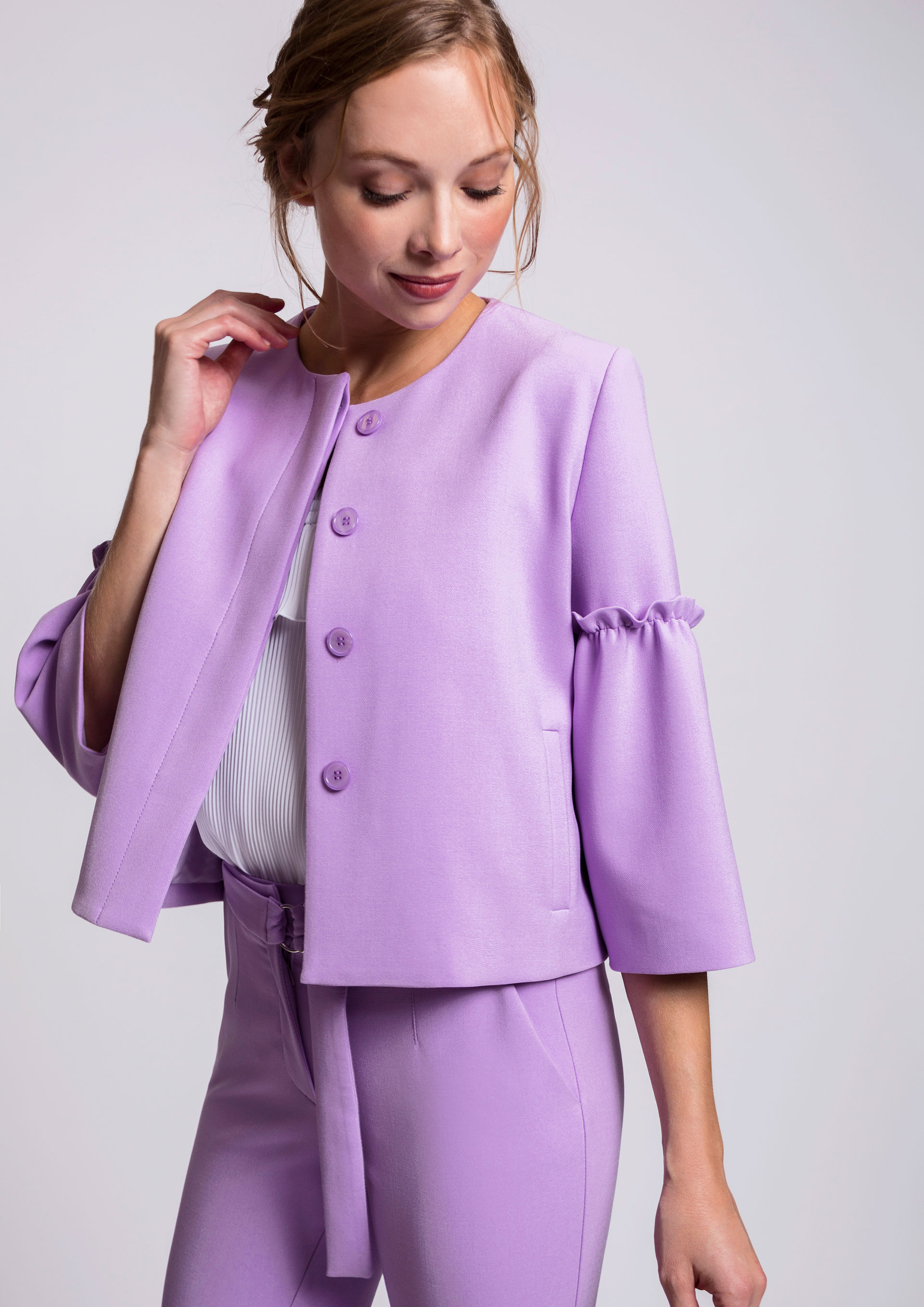 Short jacket in lilac