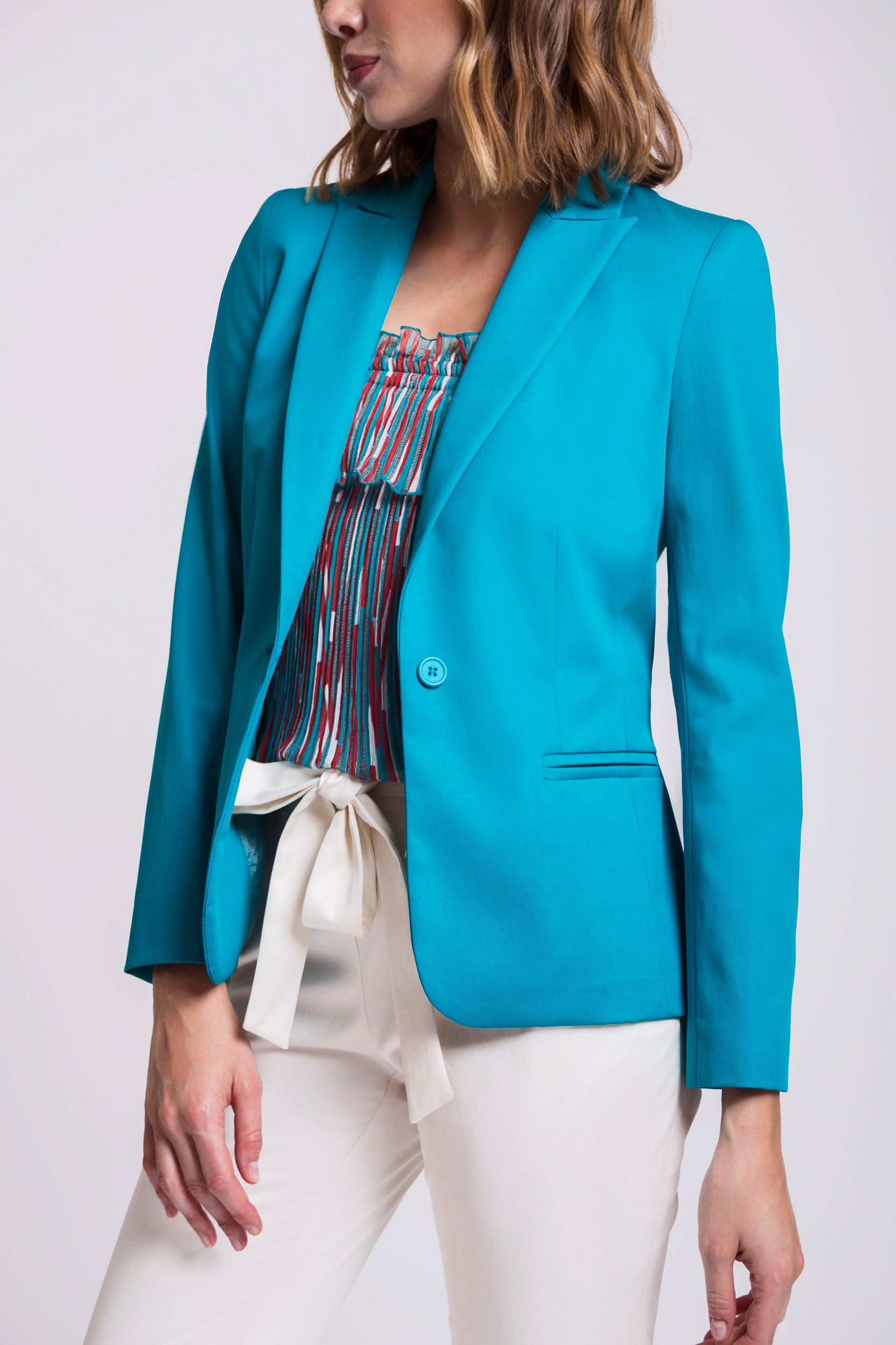 Fitted turquoise blazer