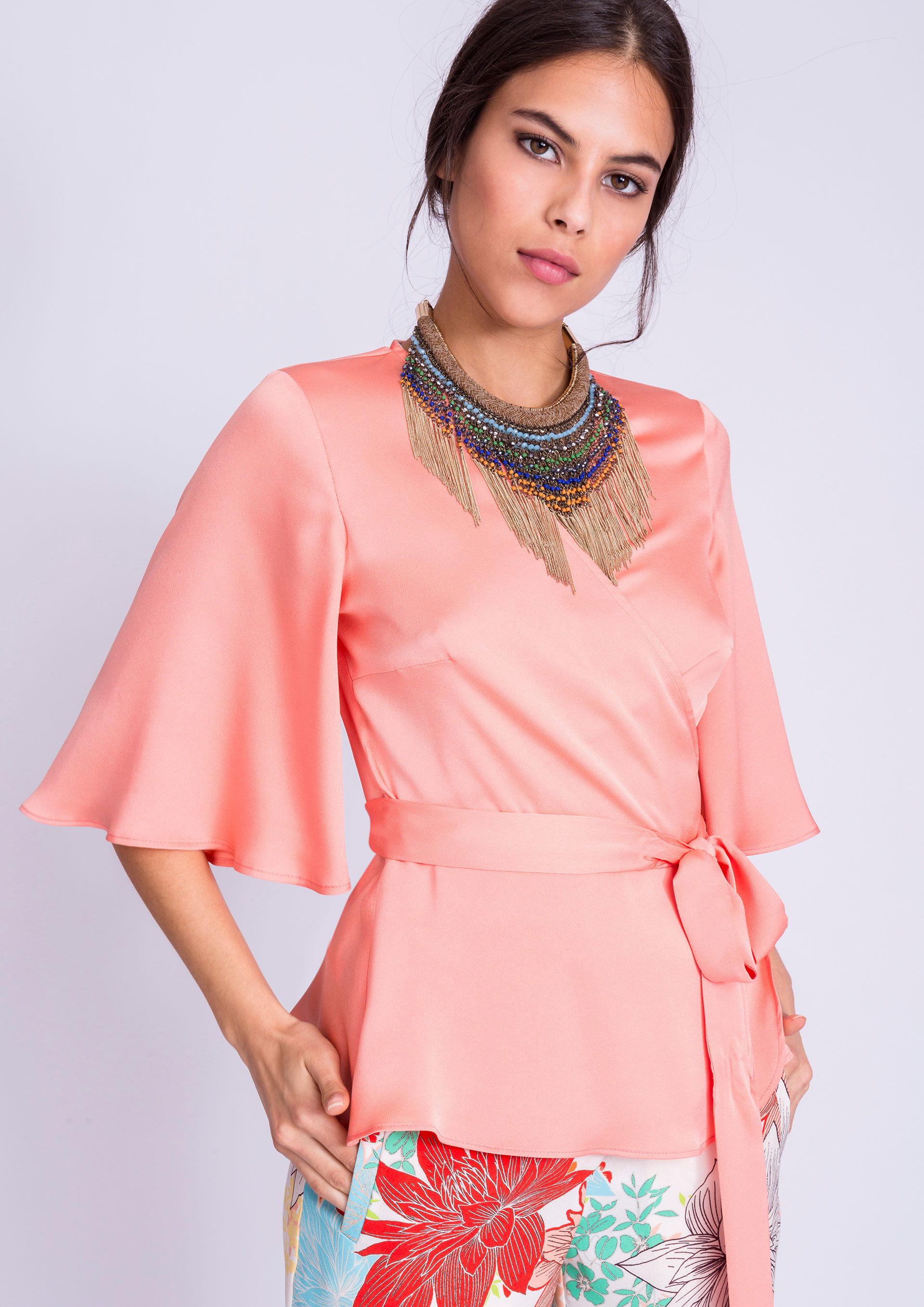 Fluid blouse in coral