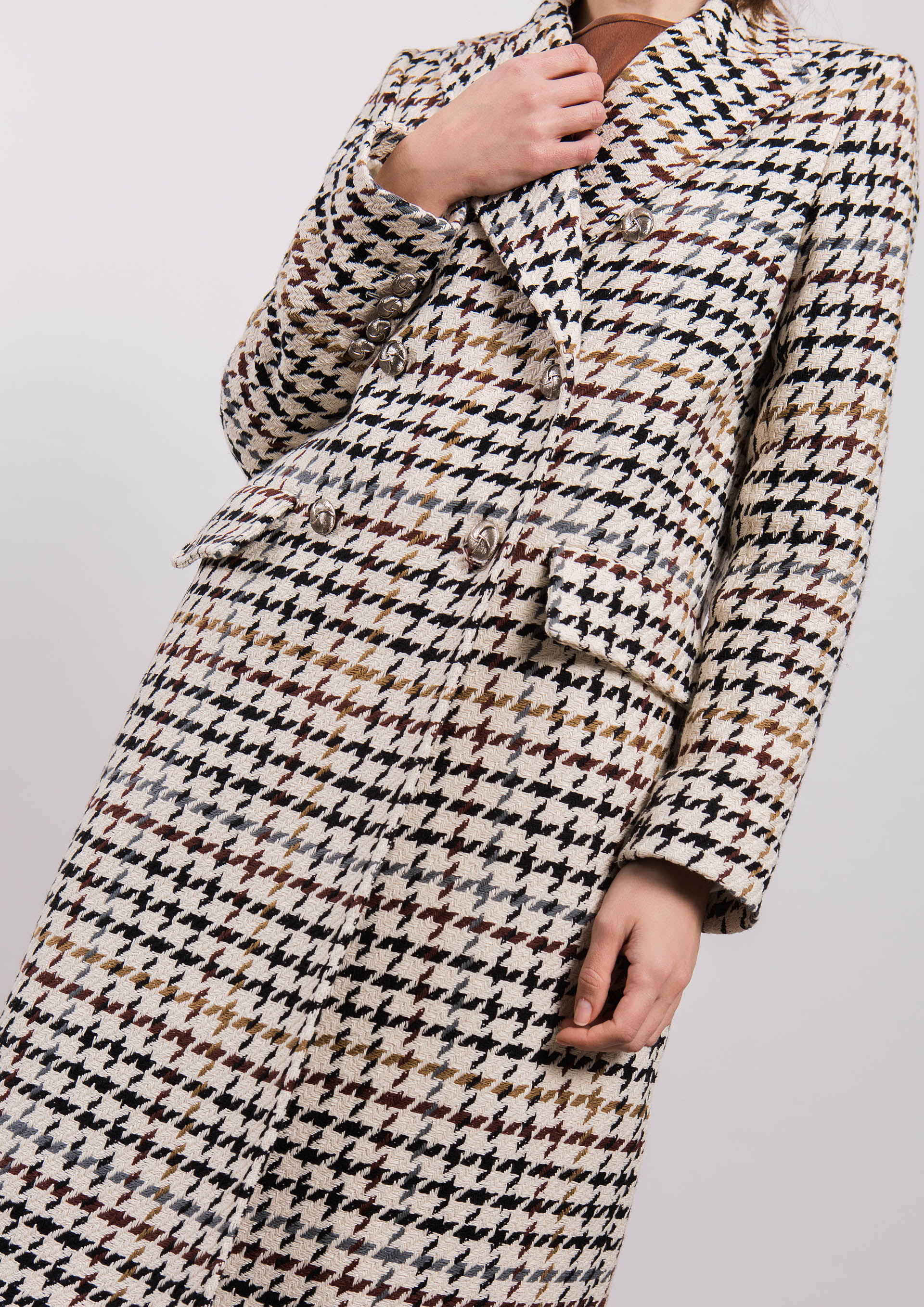 Straight houndstooth coat