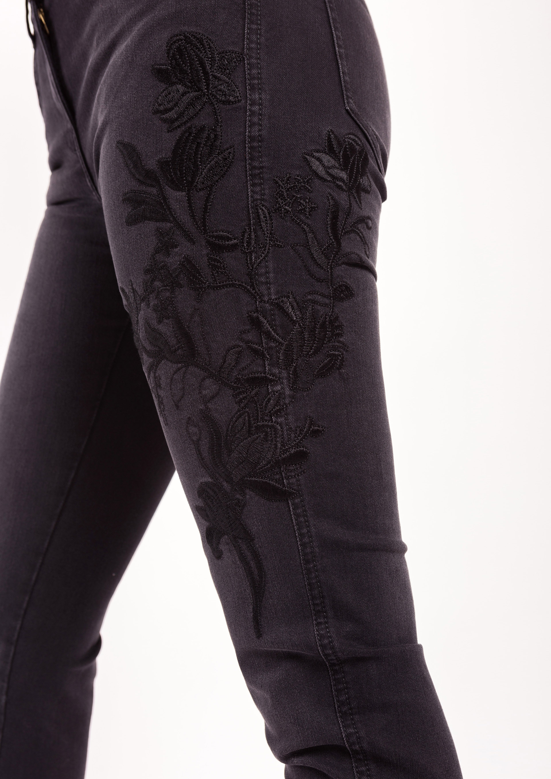Black jeans with floral print