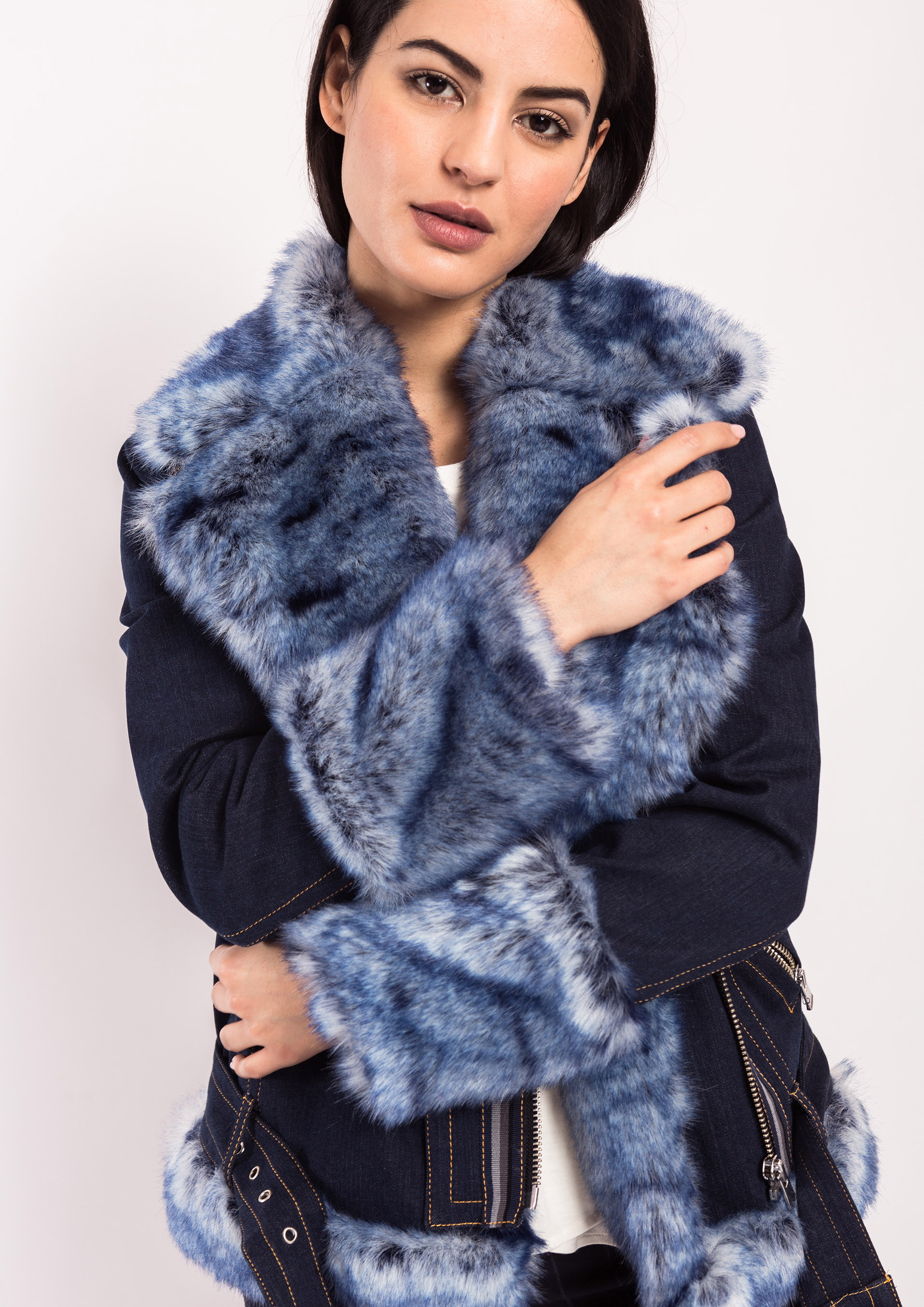 Denim jacket with fur