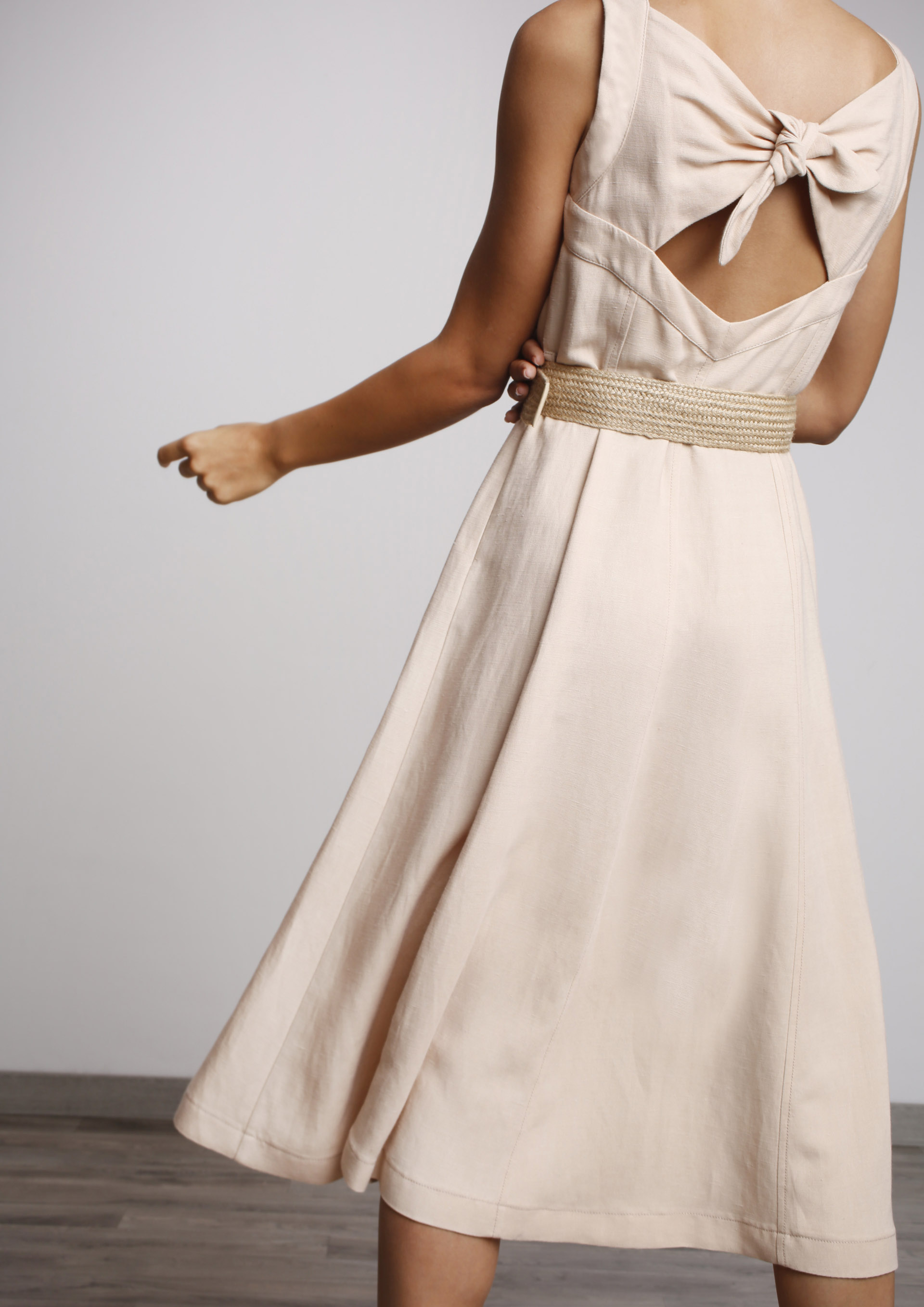 Beige shirt dress with low back