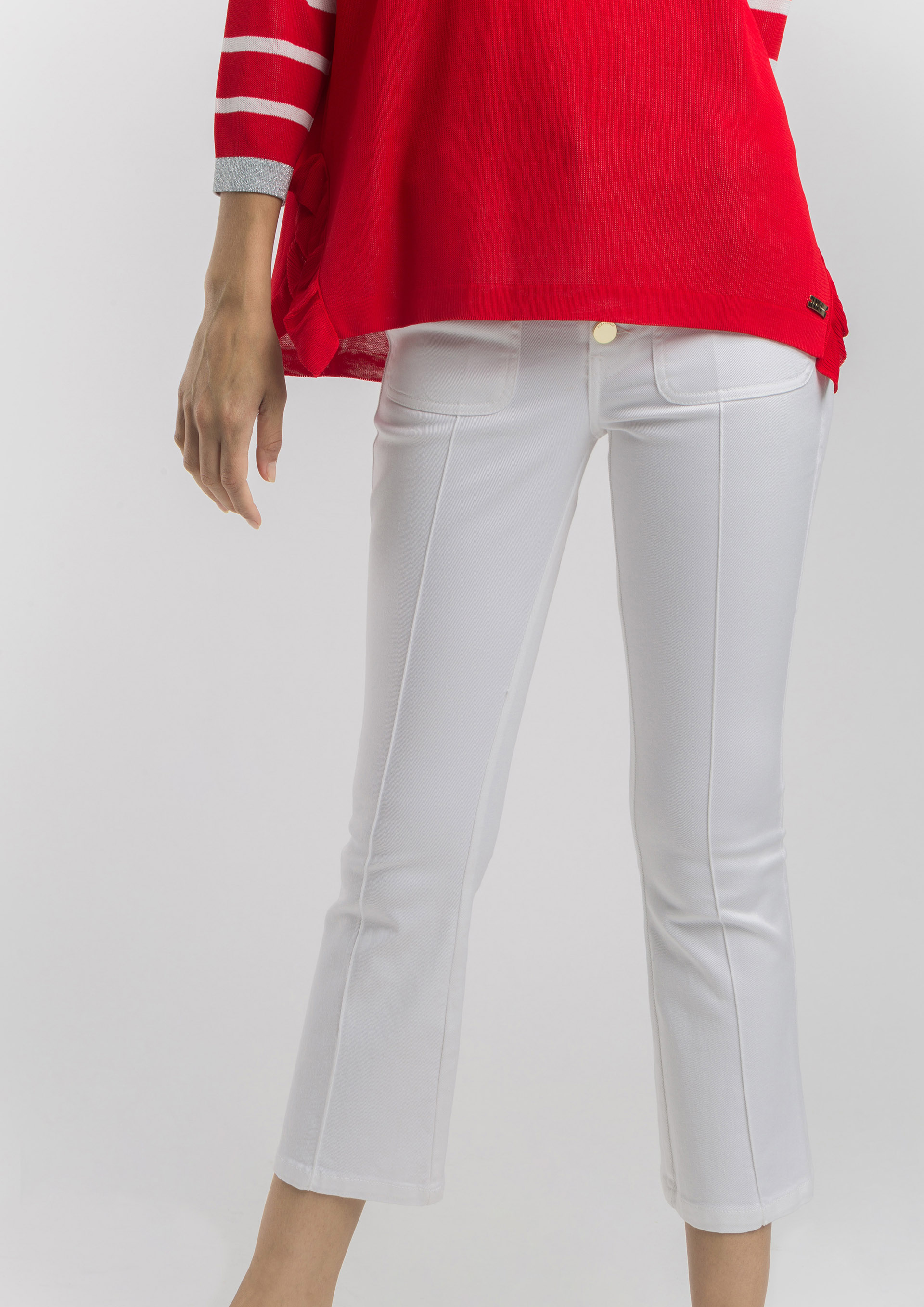 White anklelength trousers