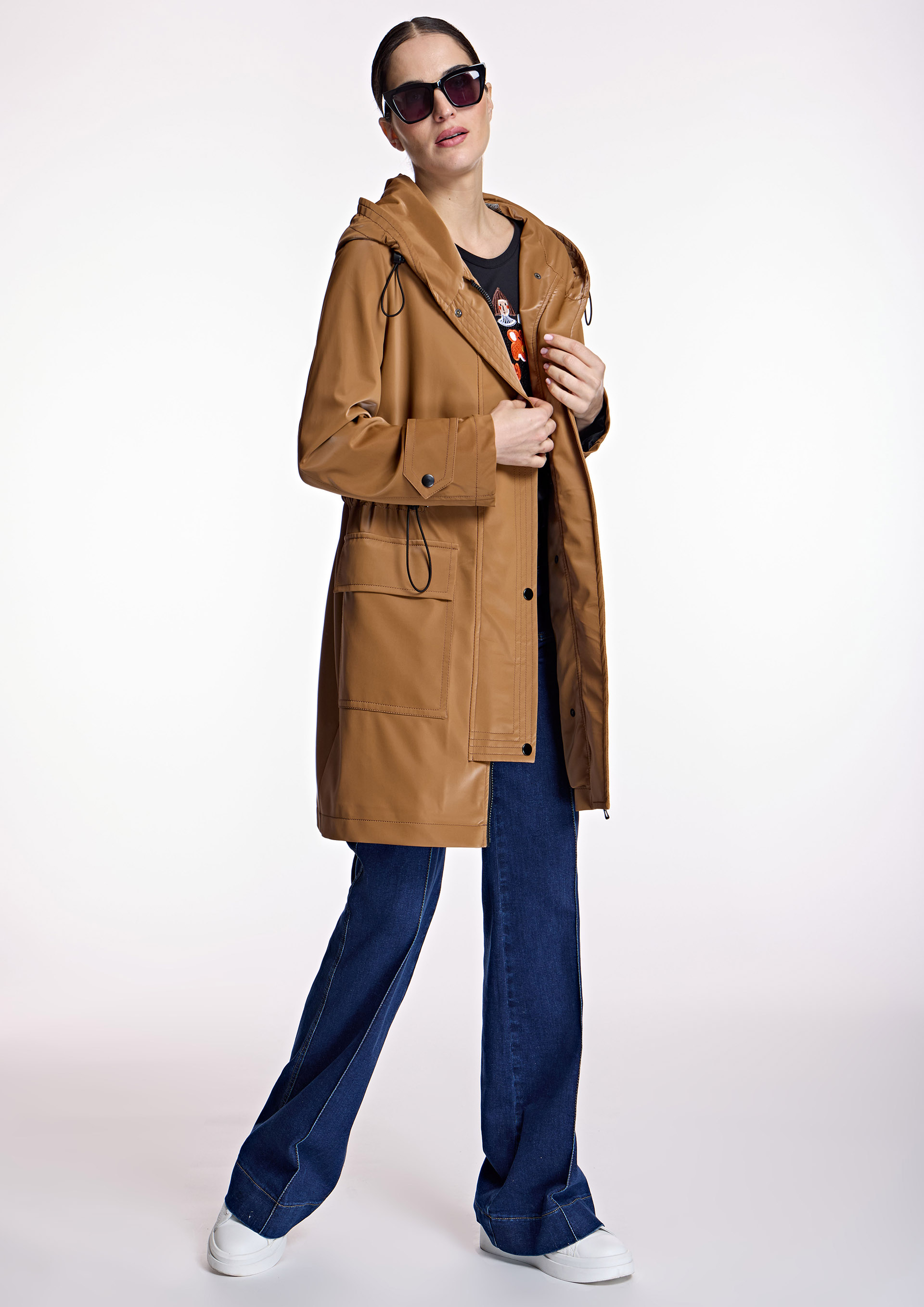 Parka camel con capucha